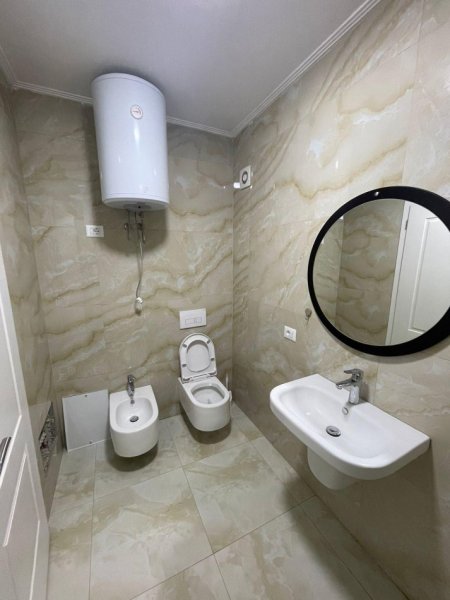 Tirane, jepet me qera apartament 2+1+2  450 Euro (ASTIR VILA L2)