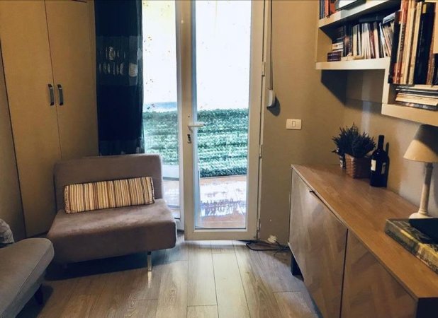 APARTAMENT 3+1+2 NE SHITJE TE STACIONI I TRENIR