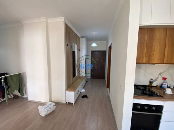 Jepet Apartament me qera 2+1 ne Qender,Durres