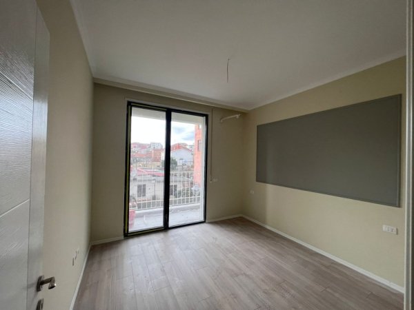 Apartament me Qera 1+1