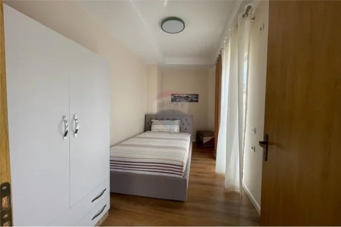 Apartament 2+1 per qira , Selvia