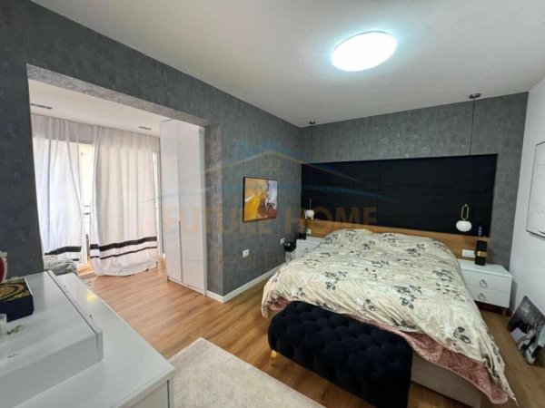 Shitet, Apartament 2+1+2,Rruga "Frosina Plaku",Tirane