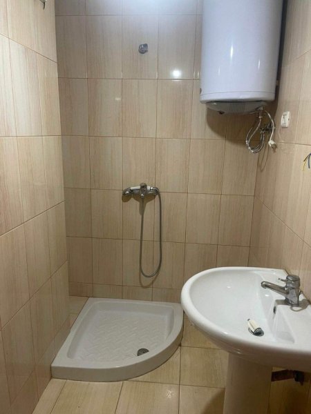 Shitet, Apartament 2+1+2 ,Rr.Riza Cerova, Tiranë - 150000€ | 102m²