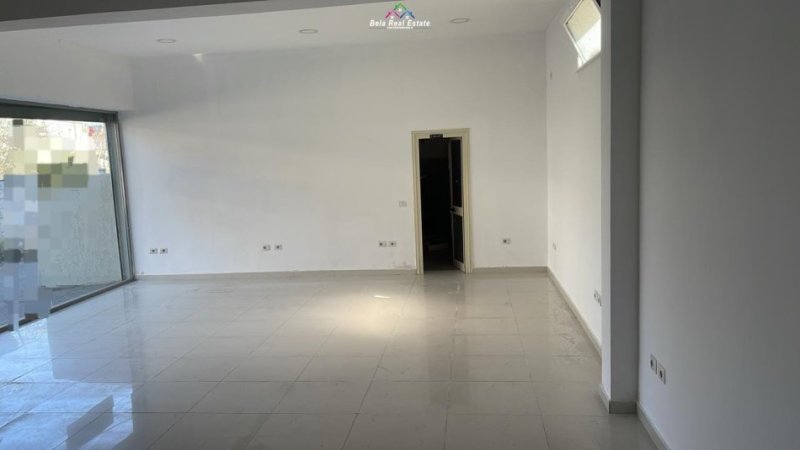 Dyqan Me Qera Tek Zogu I Zi (ID BD21491) Tirane.