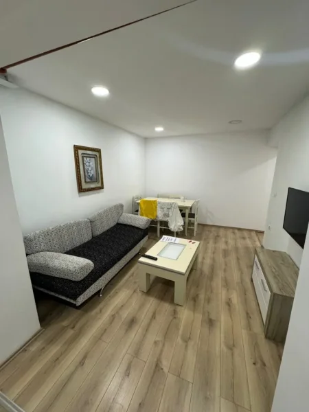 Jepet me qera apartamenti 1+1 350 euro , Brryl prane Bar Triss
