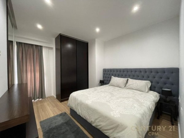 JEPET ME QIRA APARTAMENT 1+1 TEK STACIONI I TRENIT ! 650euro