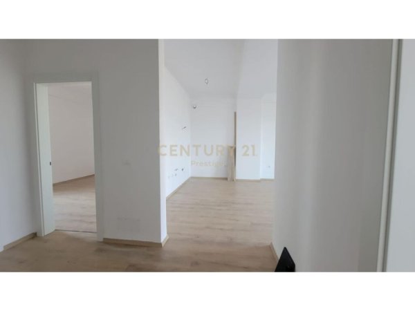 APARTAMENT 3+1+2+POST PARKIMI ME QERA TE DOMUS RESIDENCE, MYSLYM SHYRI, TIRANE!