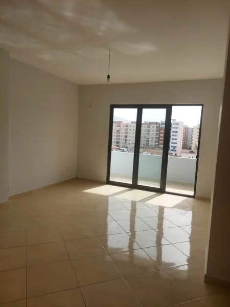 Jepet Shtepi  me qera,    ne Pallat i Ri 2+1      ID   11909