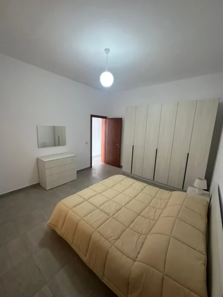 Jepet Shtepi  me qera,    ne Vile 1+1   ID   11908