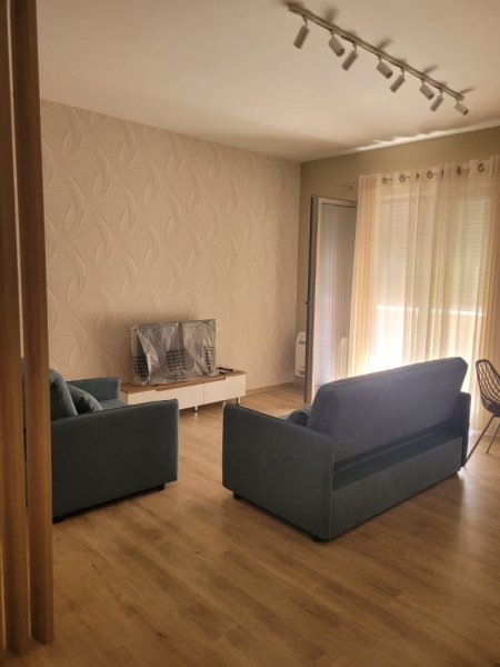 📢 Apartament 1+1 me Qera, te Kompleksi Delijorgji, sip.75 m2🔑