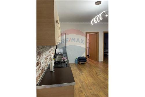 JEPET APARTAMENT 2+1 ME QIRA te Kodra e Diellit