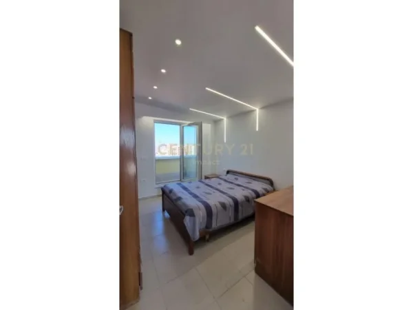 Apartament 1+1 për Qira në Rrugën Ferit Xhajko, Tiranë - 600€ | 90 m²