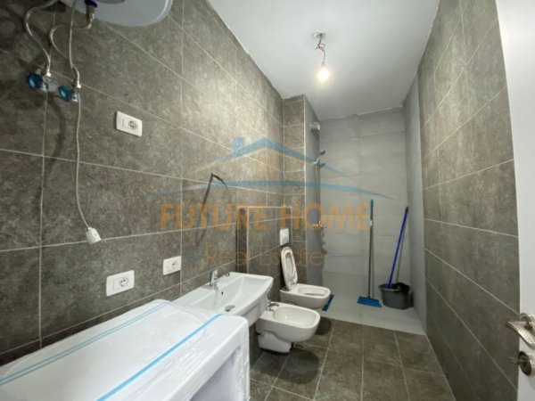 SHITET APARTAMENT 3+1+2 ,OASIS RESIDENCE UNAZA E RE