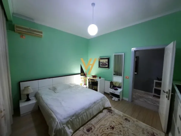 SHITET OBJEKT BIZNESI 3 KATESH 1650 M3 TEK LAGJA 1, POGRADEC 800.000 EURO