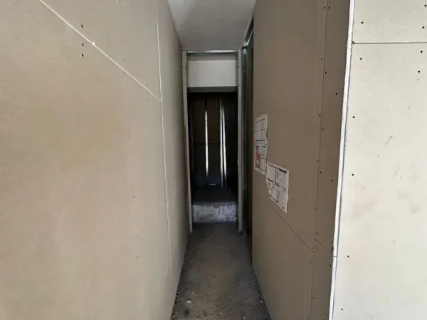 Ambjent komercial me qera 150 m2 !