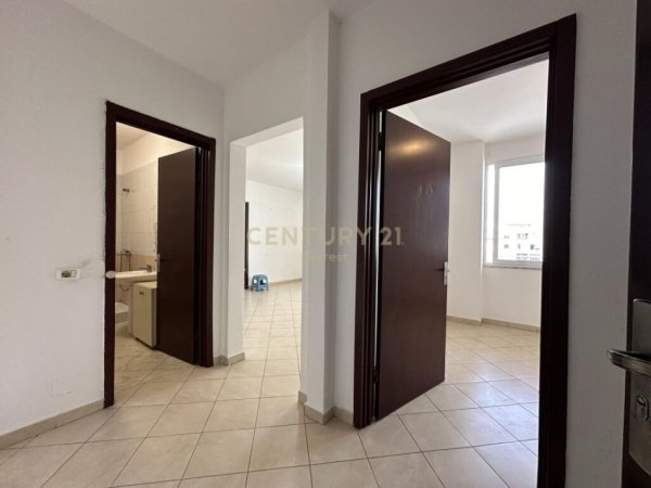 ASTIR, SHESIM APARTAMENT 2+1 ME VERANDE!