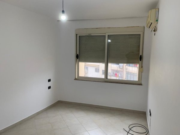 Shitet apartament 1+1 ne Astir