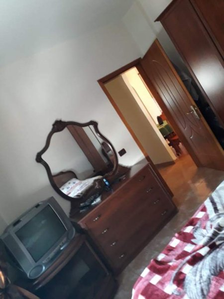 Tirane, jepet me qera apartament 3+1+BLK Kati 4, 120 m² 400 Euro (Gjin Gjergji)