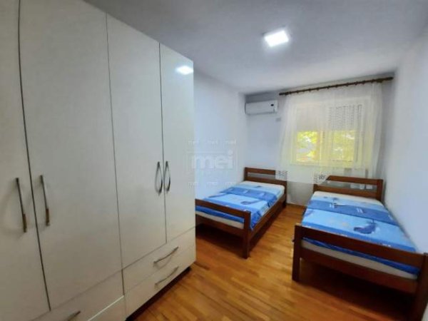 Tirane, jepet me qera apartament 2+1+BLK Kati 2, 125 m² 600 Euro (Blloku)