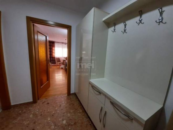 Tirane, jepet me qera apartament 2+1+BLK Kati 2, 125 m² 600 Euro (Blloku)