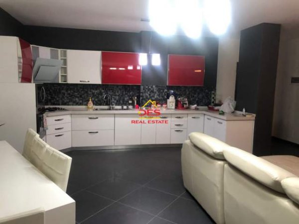 Tirane, shitet apartament 2+1+BLK Kati 5, 126 m² 105.000 Euro (Rruga e Teleferikut)