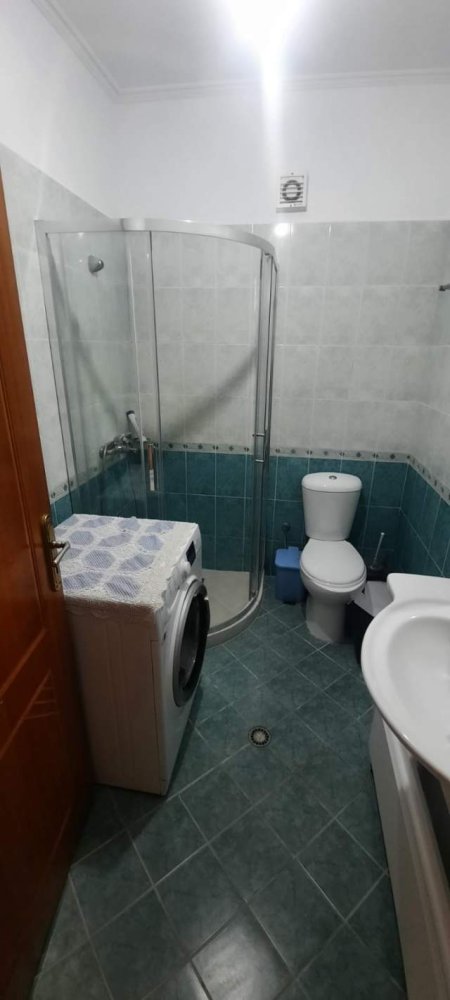 Tirane, jepet me qera apartament 2+1+BLK Kati 5, 105 m² 350 Euro (sokrat miho)