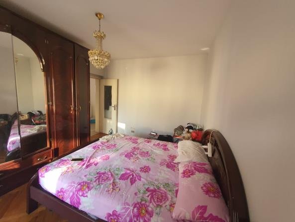 Tirane, jepet me qera apartament 2+1+BLK Kati 5, 95 m² 40.000 Leke (Maliq Muco)