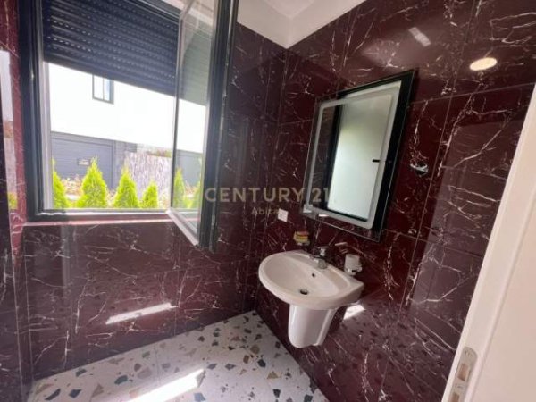 Tirane, jepet me qera 2+1+BLK Kati 0, 1.200 Euro