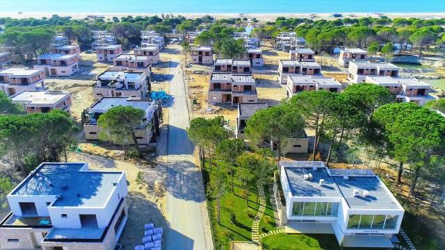 Durres, shitet Vile 2 Katshe Kati 2, 191 m² 495.000 Euro (Gjiri i Lalzit)