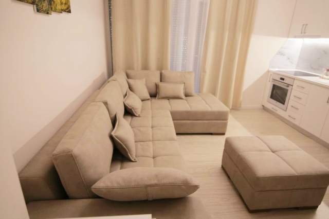 Tirane, jepet me qera apartament 1+1+BLK Kati 3, 44 m² 450 Euro (Condor Center)