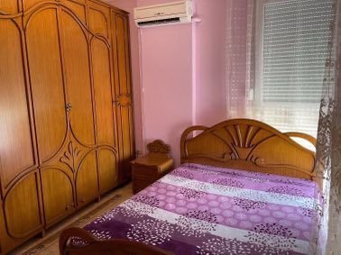 Tirane, jepet me qera apartament 2+1