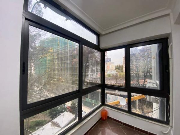 Tirane, shes apartament Kati 3, me verande, 127 m² 245.000 Euro (Faik Konica)