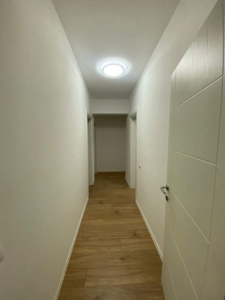 Tirane, shes apartament Kati 3, me verande, 127 m² 245.000 Euro (Faik Konica)