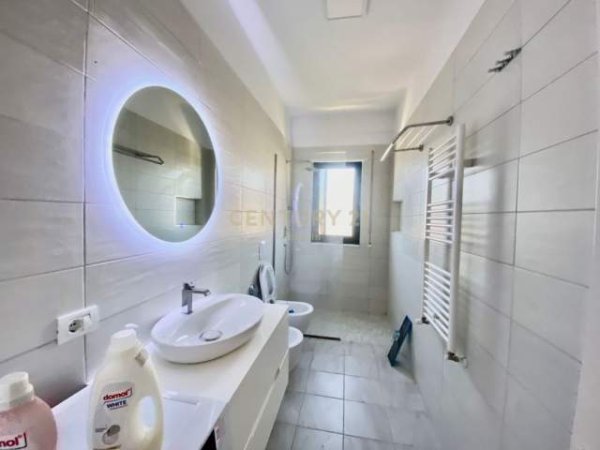 Tirane, jepet me qera apartament 2+1+A+BLK Kati 4, 121 m² 500 Euro
