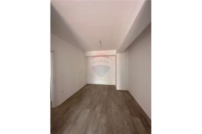 SHESIM APARTAMENT 2+1 RRUGA E KAVAJES!