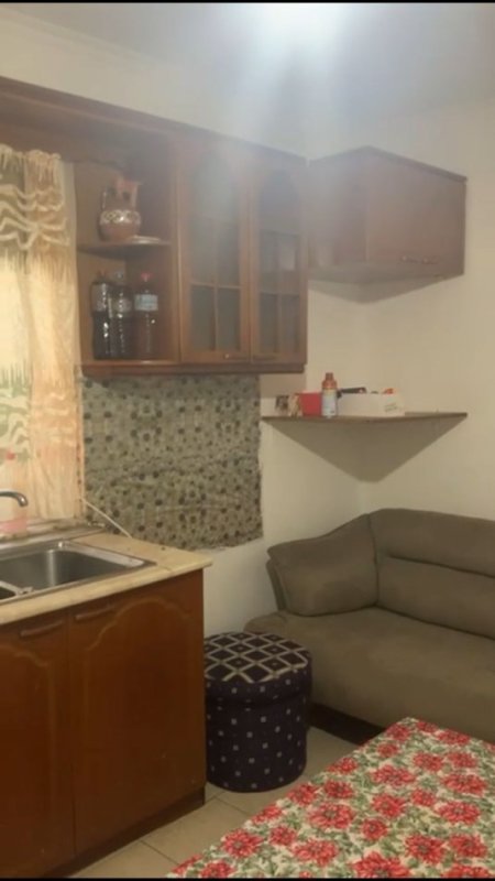 Jepet me qera Apartamenti 2+1 350 mije leke,  Oxhaku.