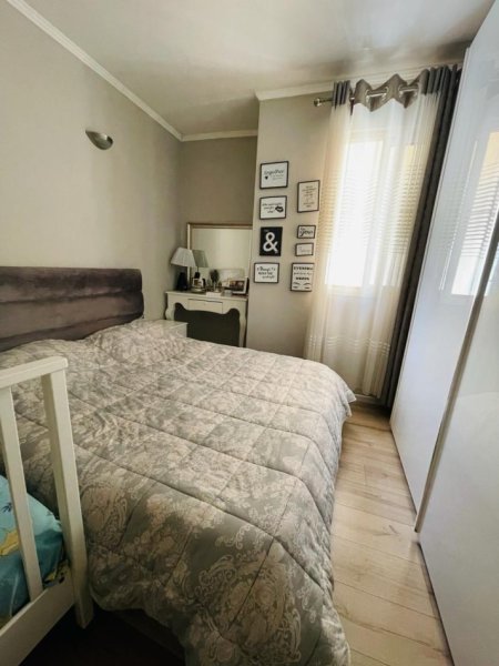 Apartament me qera