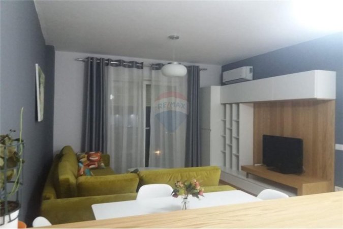 Apartament 2+1+post parkimi te 5 Maji