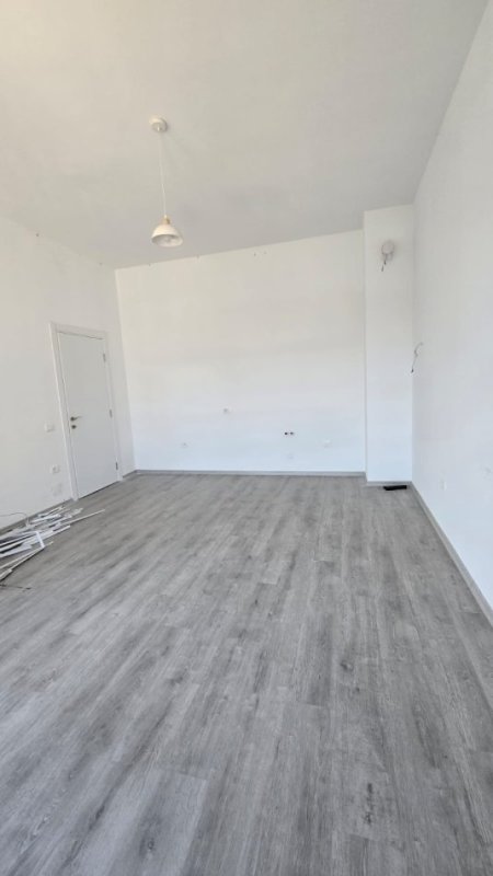 📢Jepet Zyre me Qera te Kompleksi Square 21, Sip;70 m2🔑