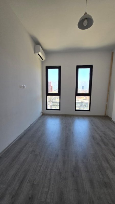 📢Jepet Zyre me Qera te Kompleksi Square 21, Sip;70 m2🔑