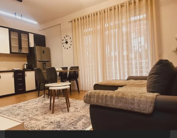 Apartament me qera - ( Liqeni i Thate  )