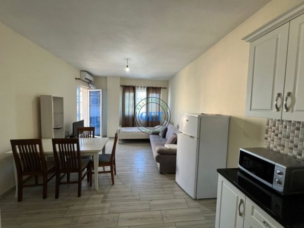 Shitet Apartament 1+1 vija e pare me detin,Plazh,Durres