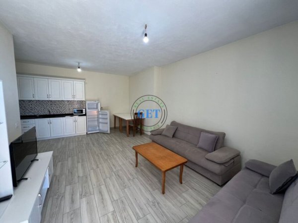 Shitet Apartament 2+1 vija e pare me detin,Plazh,Durres