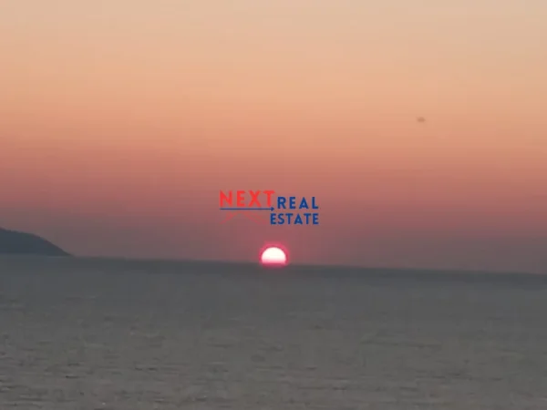 JEPET ME QERA AFATGJATE APARTAMENT 1+1 ME PAMJE DETI NE VLORE