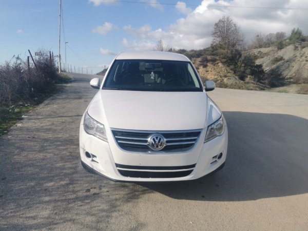 Okazion Volkswagen Tiguan Viti 2010 Manuale 2.0 nafte