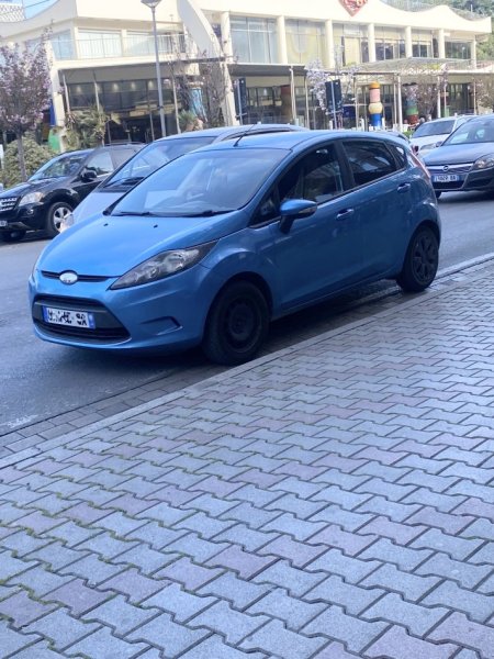 Shitet Ford Fiesta 2010 4500Euro