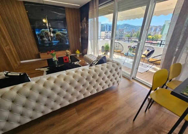 ⚡Në Shitje, Apartament 2+1+2.📍Adresa: Rruga Fosina Plaku, Tiranë.