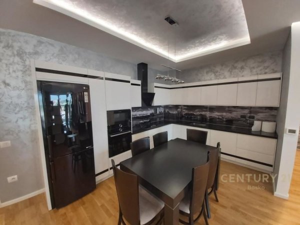 APARTAMENT 2+1+2 +POST PARKIMI KOPSHTI BOTANIK !