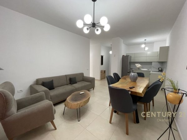 TEK MYSLYM SHYRI APARTAMENT 2+1 PER QIRA!,700euro