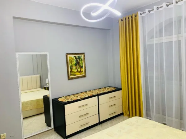 Apartament 1+1 per qira rruga e kavajes